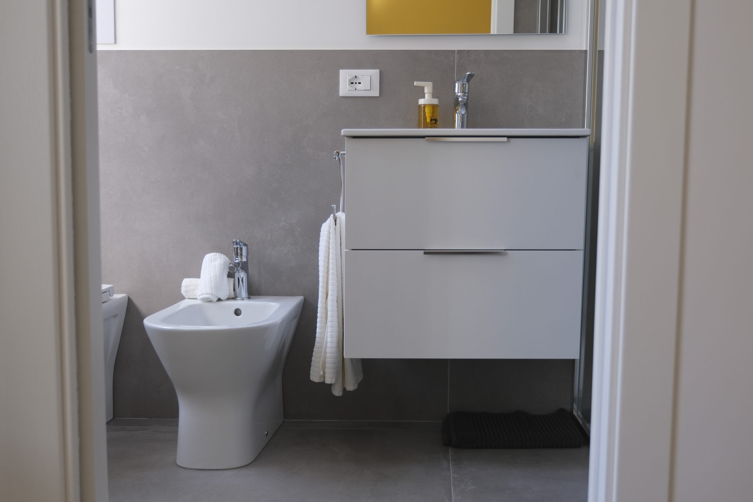 Camera Zafferano: il bagno